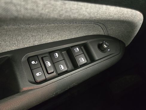 Used 2024 Jeep Compass Latitude AWD/4WD image 28