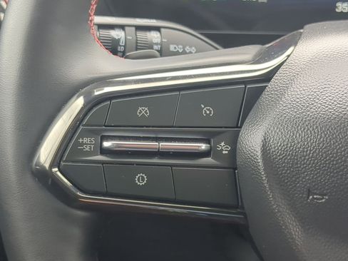 Used 2025 Chevrolet Equinox RS image 19