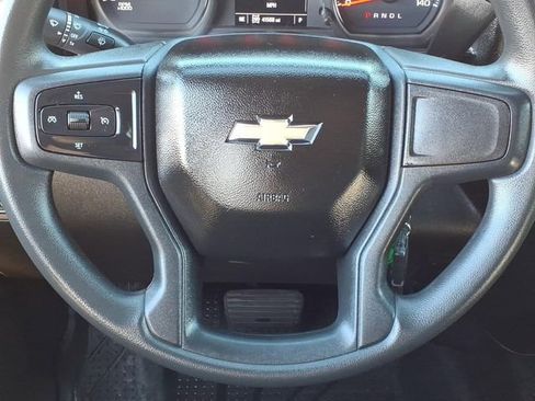 Used 2023 Chevrolet Silverado 2500 Custom w/ Custom Convenience Package image 16