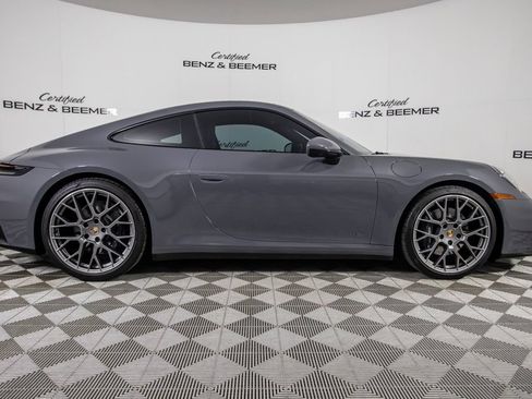 Used 2025 Porsche 911 Carrera RWD image 3