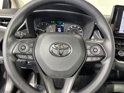 Used 2025 Toyota Corolla LE w/ Convenience Package FWD image 13