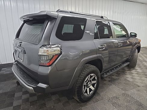 Used 2021 Toyota 4Runner TRD Off-Road Premium w/ Moonroof Package AWD/4WD image 10
