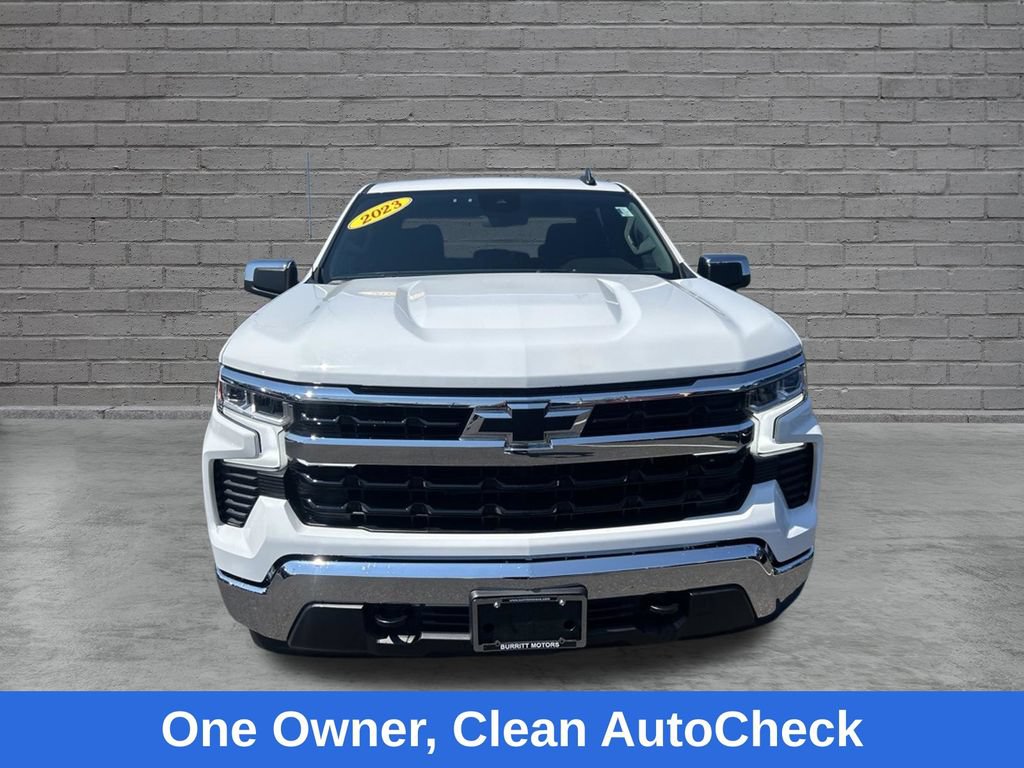 Used 2023 Chevrolet Silverado 1500 LT AWD/4WD image 2