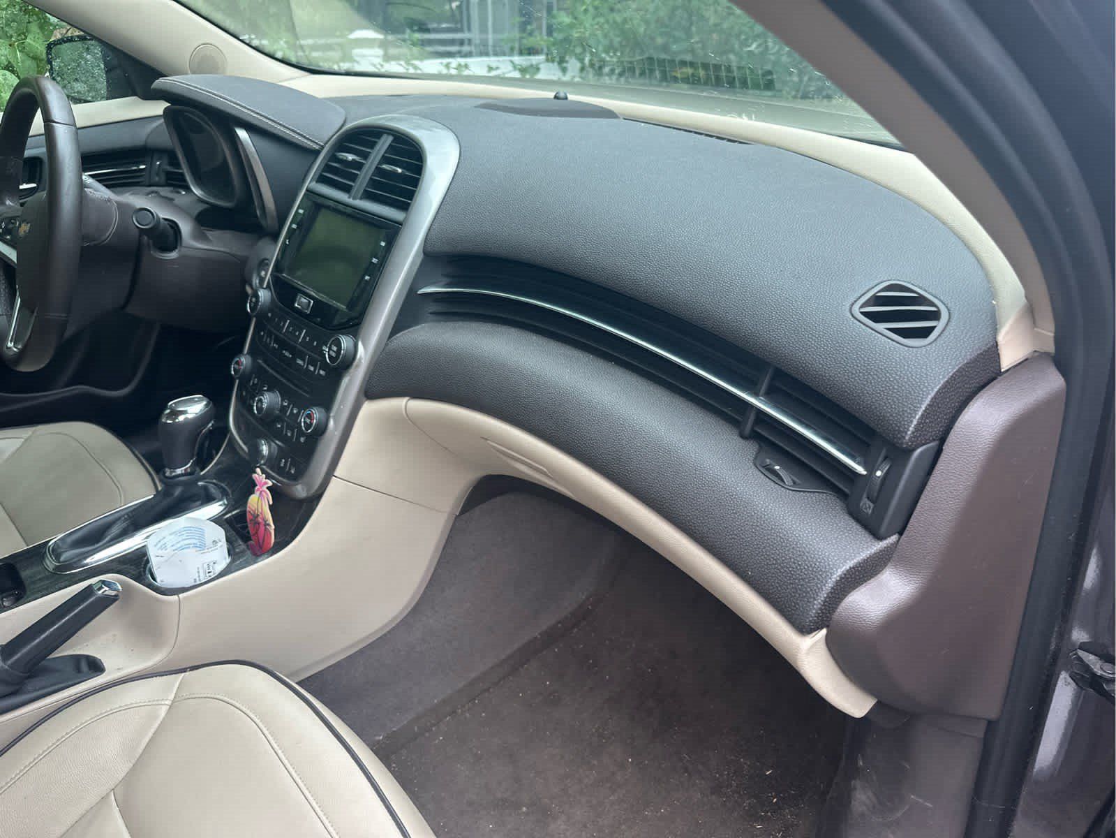 Used 2015 Chevrolet Malibu LTZ FWD image 9