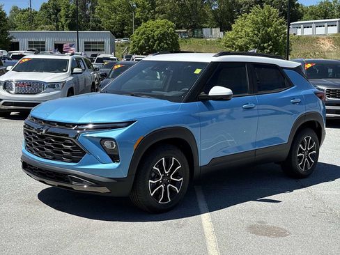 New 2026 Chevrolet TrailBlazer ACTIV w/ Driver Confidence Package FWD image 2