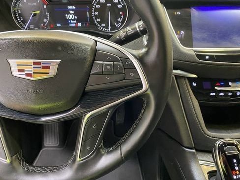 Used 2025 Cadillac XT5 Premium Luxury AWD/4WD image 36