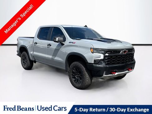 Used 2024 Chevrolet Silverado 1500 ZR2 w/ Technology Package AWD/4WD image 1