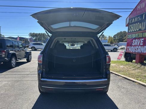 Used 2016 GMC Acadia SLE image 20