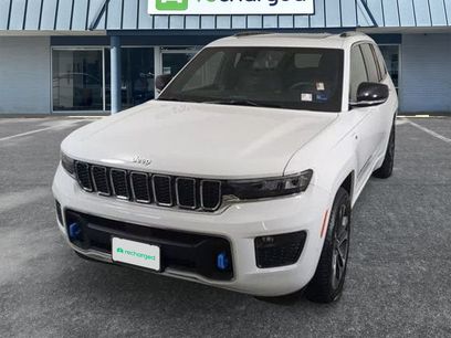 Used 2022 Jeep Grand Cherokee Overland w/ Luxury Tech Group IV