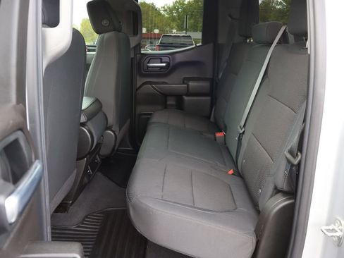 Used 2020 Chevrolet Silverado 1500 Custom Trail Boss w/ Custom Convenience Package AWD/4WD image 17