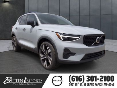 Used 2025 Volvo XC40 B5 Plus w/ Protection Package Premier