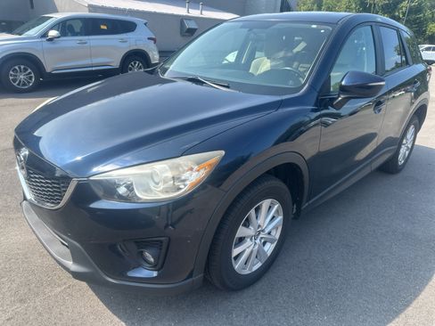 Used 2015 MAZDA CX-5 Touring w/ Bose/Moonroof Package FWD image 2