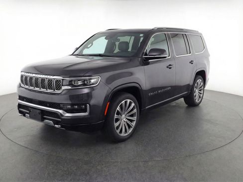Used 2023 Jeep Grand Wagoneer Series II image 3