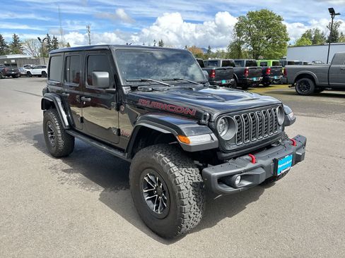Used 2025 Jeep Wrangler Unlimited Rubicon image 6
