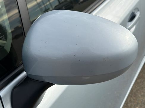 Used 2016 Toyota Prius V Five FWD image 10