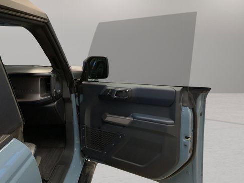 Used 2023 Ford Bronco Outer Banks image 14