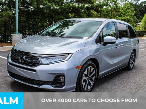 Used 2025 Honda Odyssey EX-L image 2