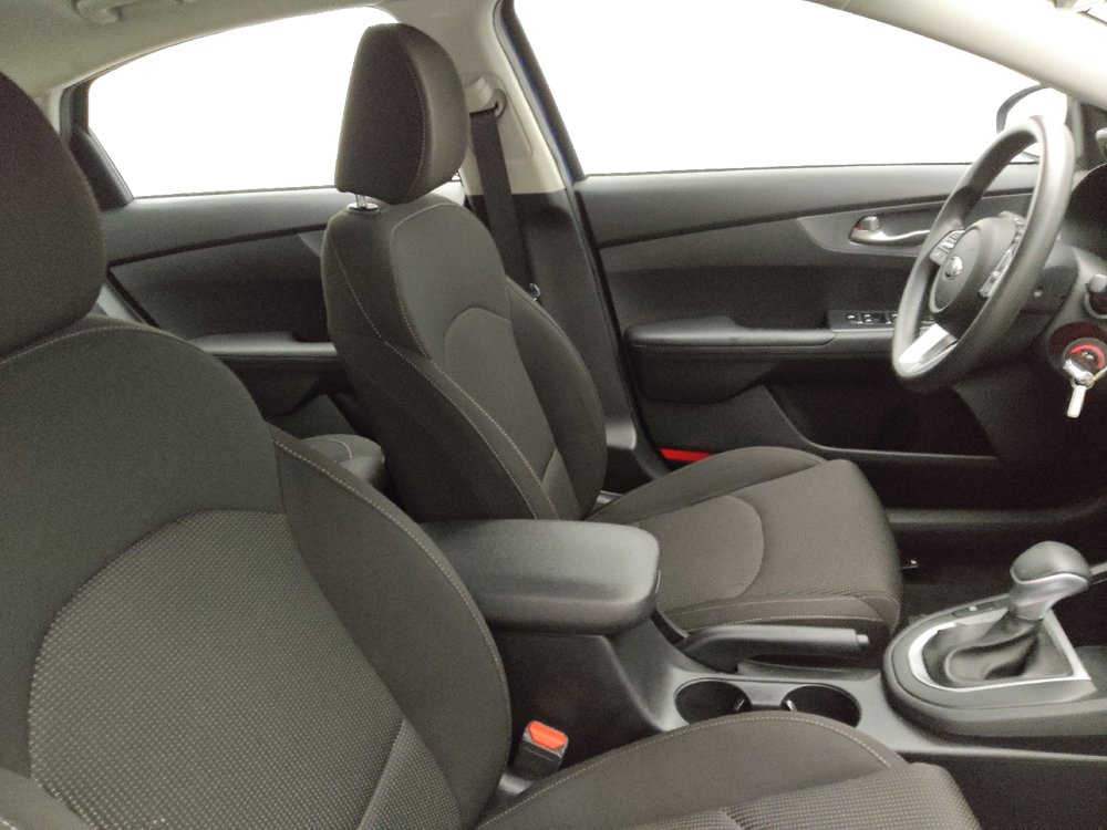 Used 2020 Kia Forte LXS FWD image 21