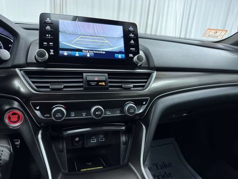 Used 2021 Honda Accord Sport image 21