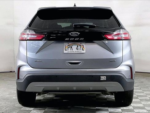 Used 2024 Ford Edge SEL w/ Convenience Package image 3