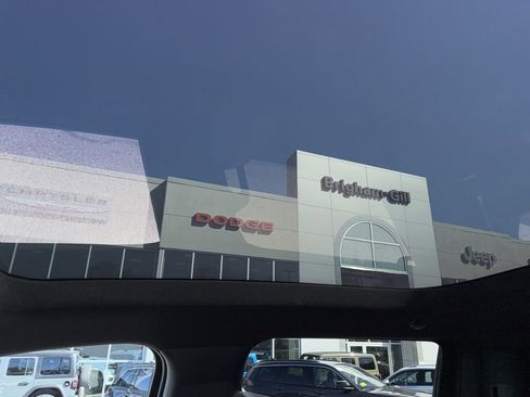 Used 2024 Chevrolet Silverado EV RST image 32