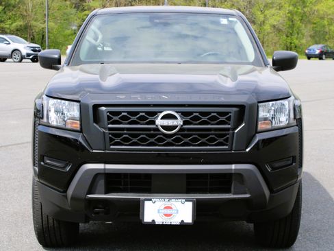 Used 2023 Nissan Frontier S AWD/4WD image 3