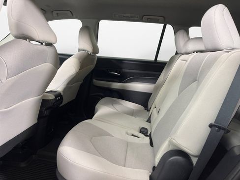 Used 2025 Toyota Grand Highlander FWD image 15