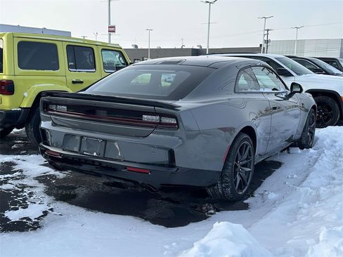 Used 2026 Dodge Charger R/T Scat Pack image 4