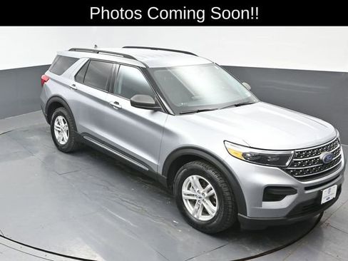 Used 2022 Ford Explorer XLT image 19