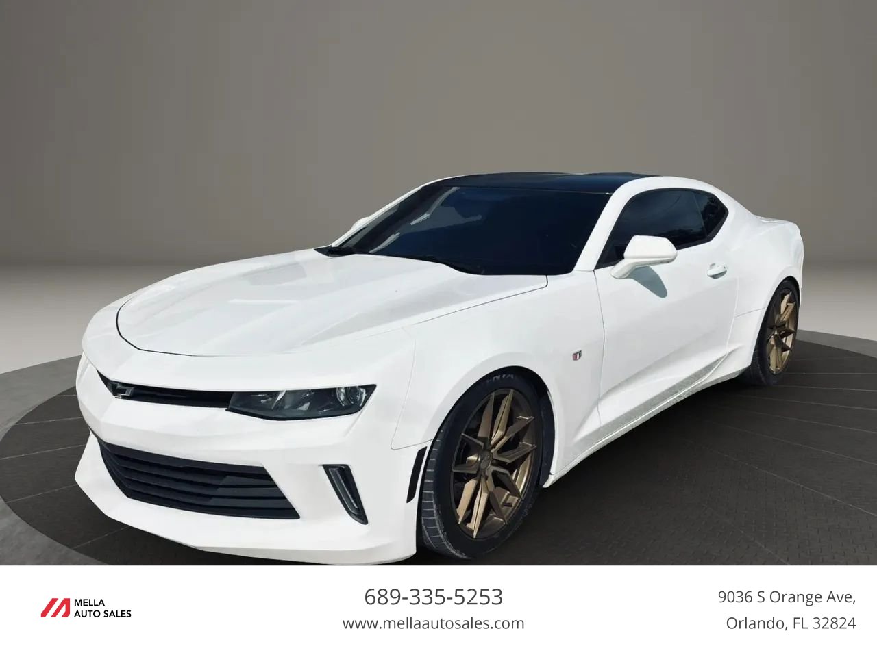 Used 2018 Chevrolet Camaro LS RWD image 1