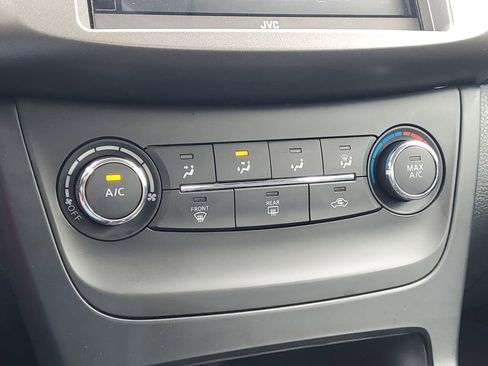 Used 2018 Nissan Sentra S FWD image 15