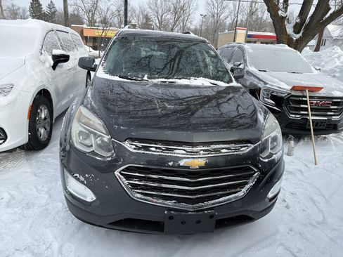 Used 2017 Chevrolet Equinox LT w/ Convenience Package image 3