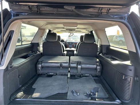 Used 2014 Chevrolet Suburban LTZ image 10