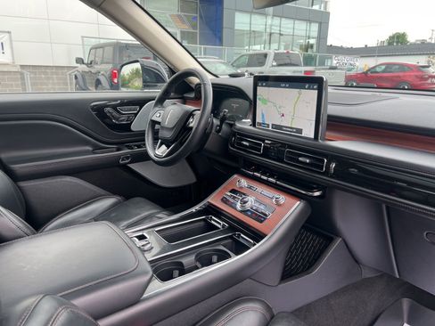 Used 2021 Lincoln Aviator Reserve w/ Equipment Group 202A AWD/4WD image 70