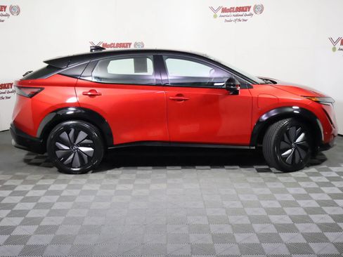 Used 2024 Nissan Ariya AWD image 3