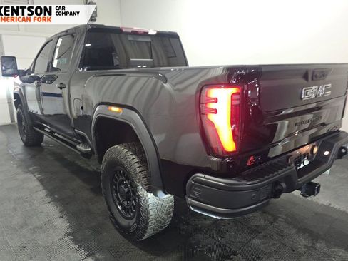 Used 2025 GMC Sierra 2500 AT4X w/ AT4X AEV Edition AWD/4WD image 3