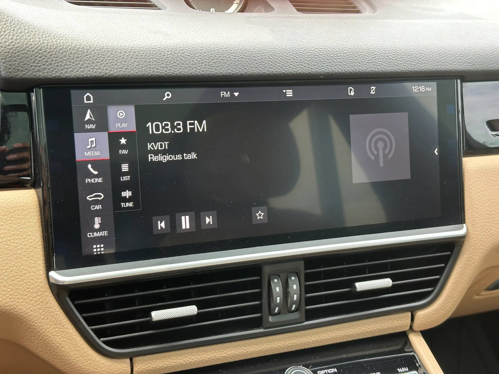 Used 2019 Porsche Cayenne AWD/4WD image 35