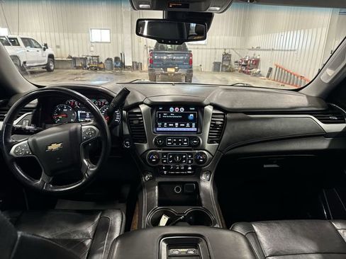 Used 2016 Chevrolet Tahoe LT w/ Luxury Package AWD/4WD image 9