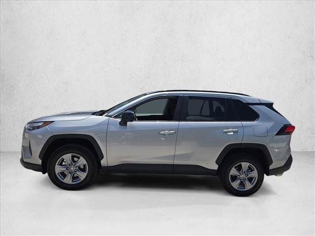 Used 2023 Toyota RAV4 LE AWD/4WD image 9