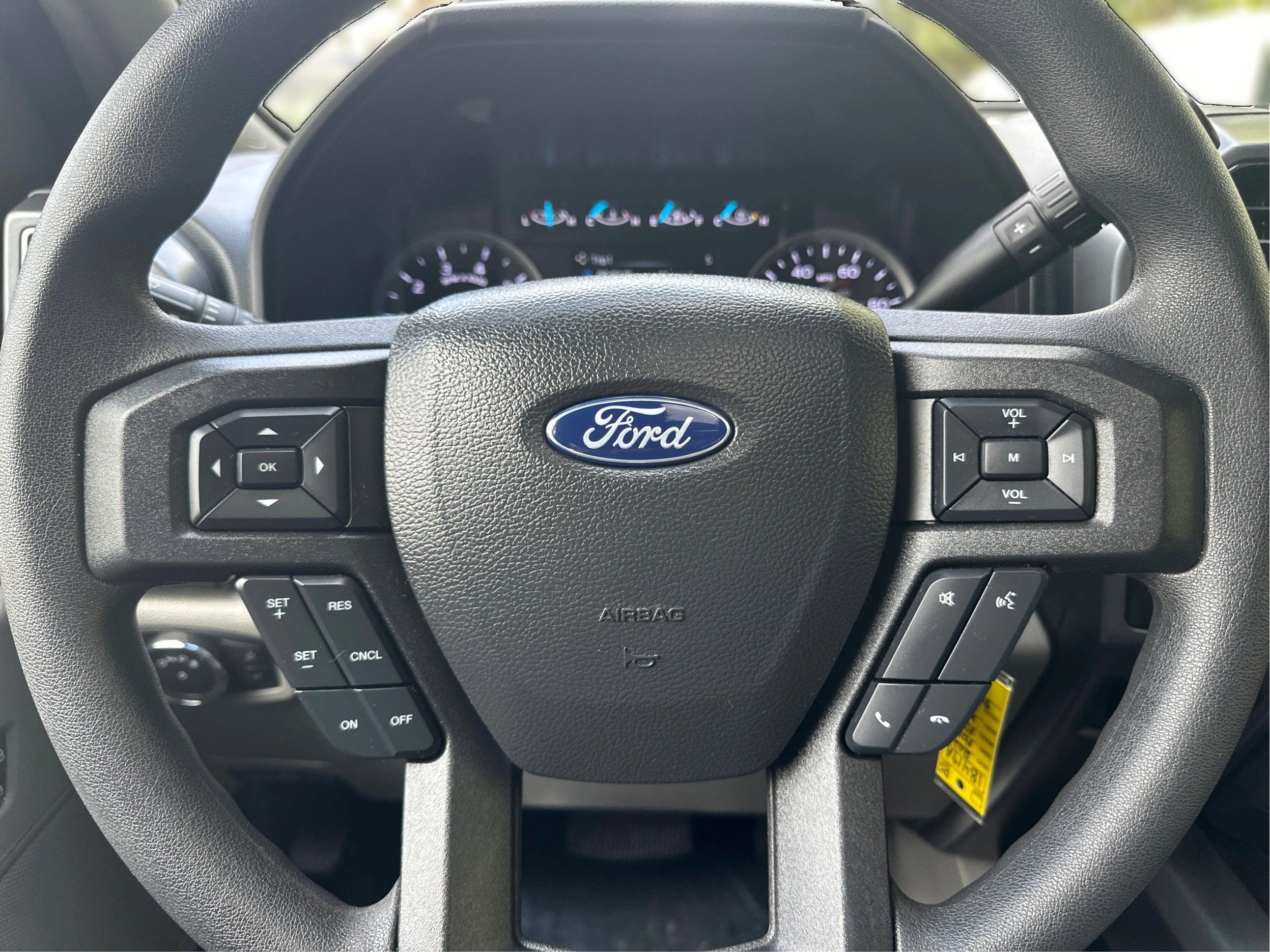 Used 2022 Ford F350 XLT w/ XLT Premium Package AWD/4WD image 21