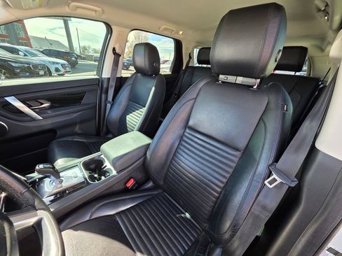 Used 2020 Land Rover Discovery Sport S image 12