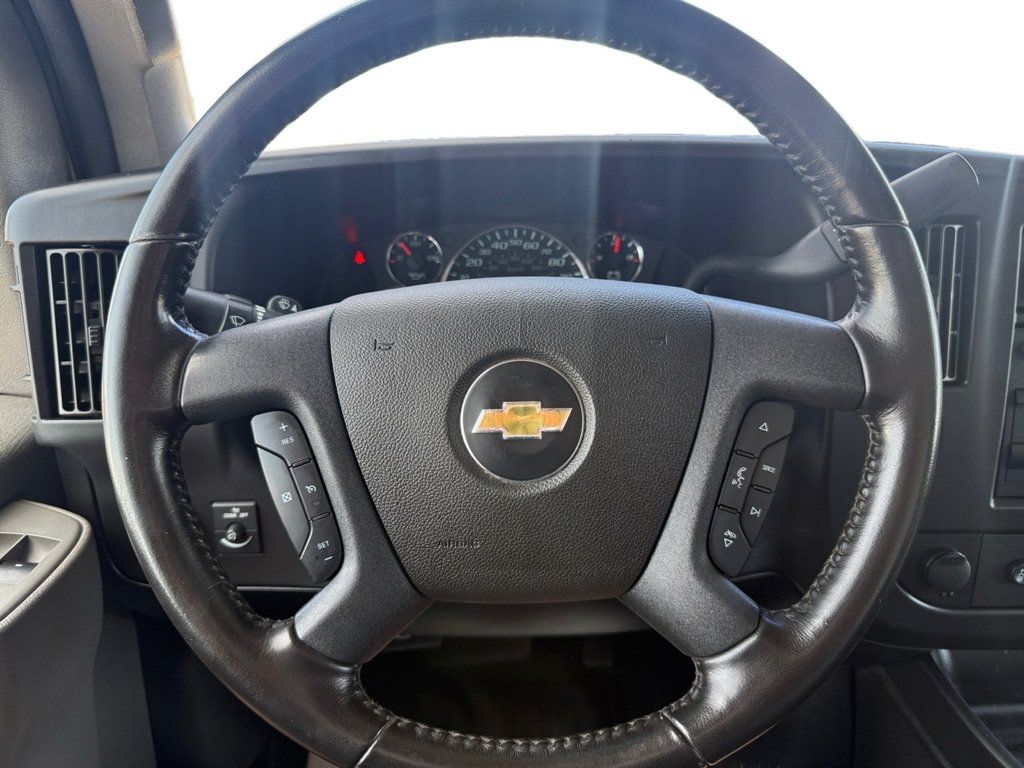 Used 2021 Chevrolet Express 3500 w/ Power Convenience Package RWD image 11