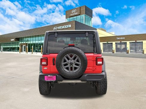 Used 2024 Jeep Wrangler Sport S AWD/4WD image 7