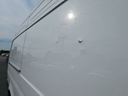 Used 2025 Mercedes-Benz Sprinter 2500 image 23