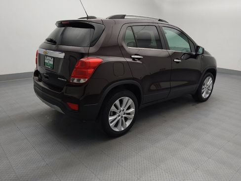 Used 2020 Chevrolet Trax Premier AWD/4WD image 10