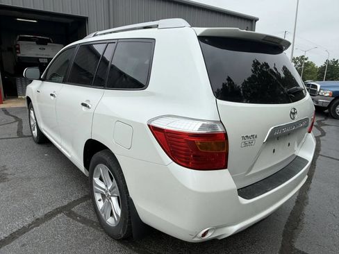 Used 2008 Toyota Highlander Limited AWD/4WD image 2