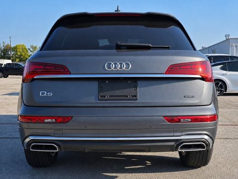 Used 2022 Audi Q5 2.0T Premium w/ Convenience Package AWD/4WD image 5