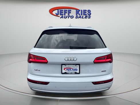 Used 2020 Audi Q5 2.0T Premium Plus w/ Premium Plus Package AWD/4WD image 6