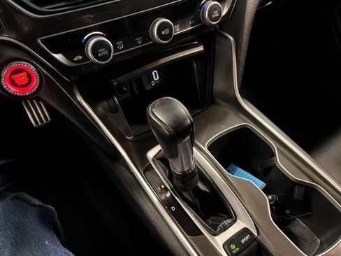 Used 2018 Honda Accord Sport image 29
