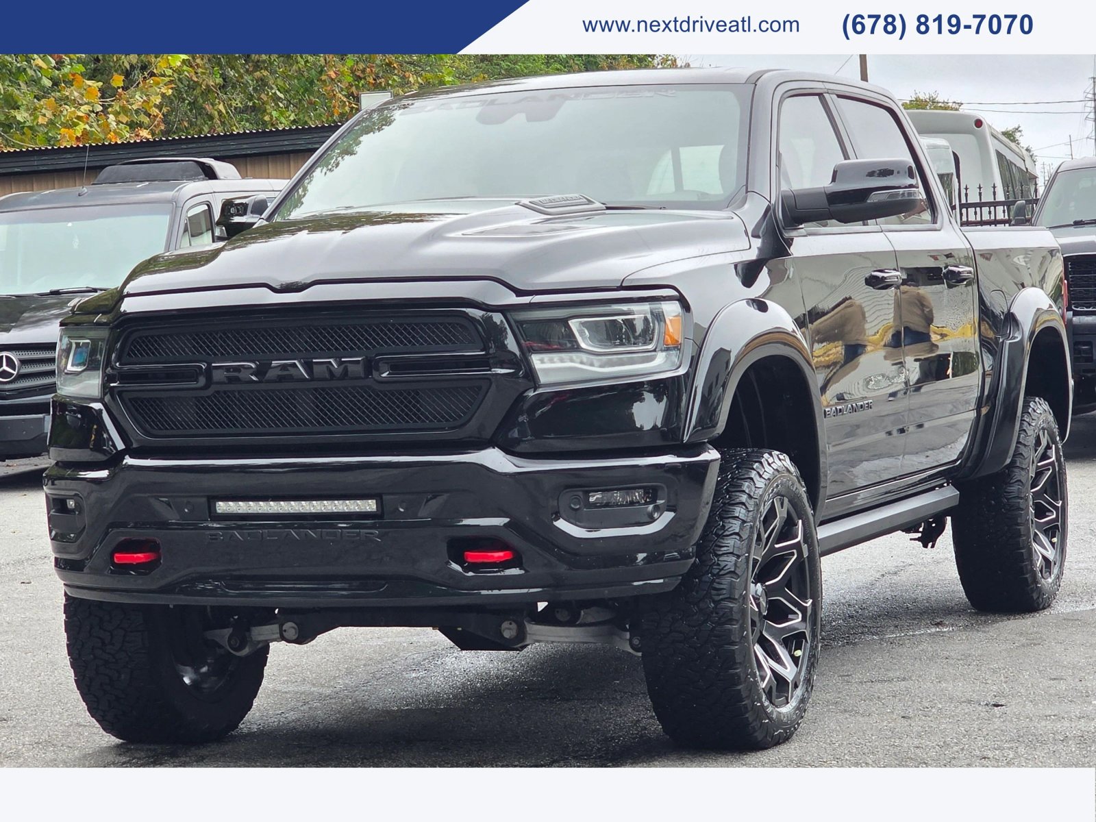 Used 2024 RAM 1500 Laramie AWD/4WD image 1